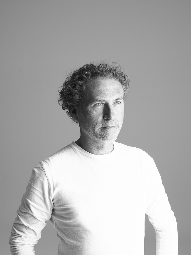 Werner Aisslinger - Dedon — CIRQL Collection, WERNER AISSLINGER, photograph 7 by Gerhardt Kellermann